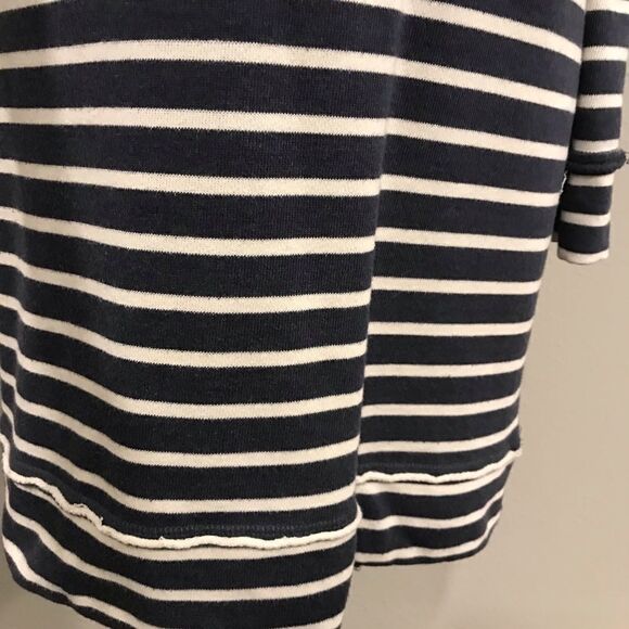 Striped cold shoulder long sleeve dress - Picture 5 of 12